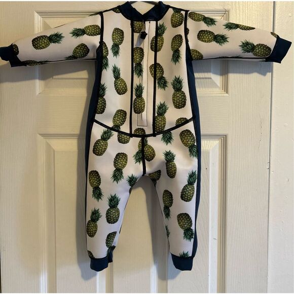 Aquajoy Warmsy Wetsuit Size 24 to 36 Months - Picture 1 of 12